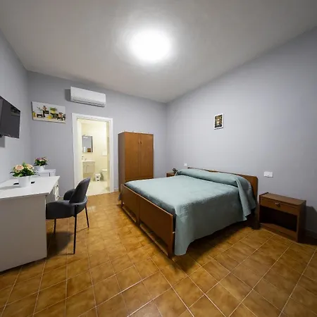 Отель Al Castello Bn Airola